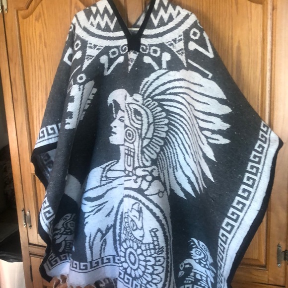 Double sided pancho - Picture 1 of 3